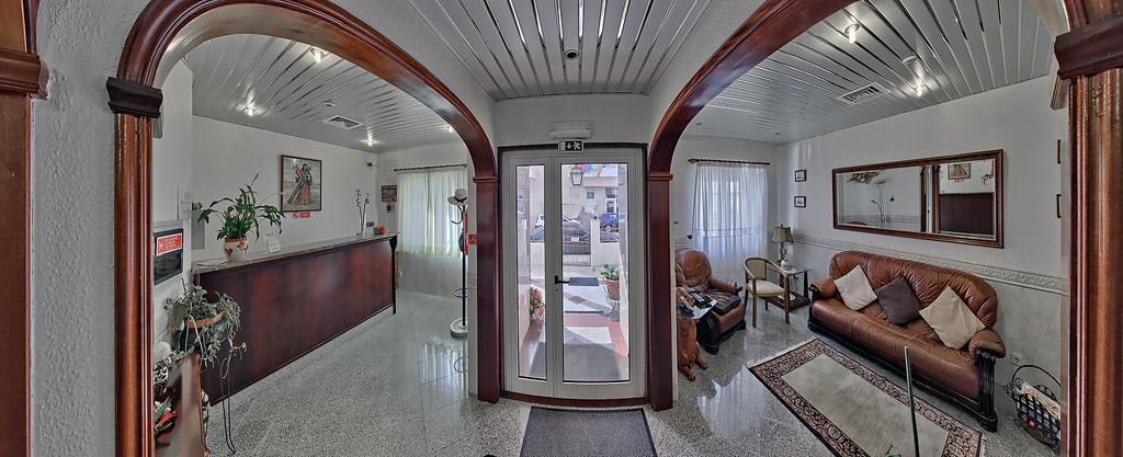 Residencial Santo Andre Barreiro (Setubal) Bagian luar foto