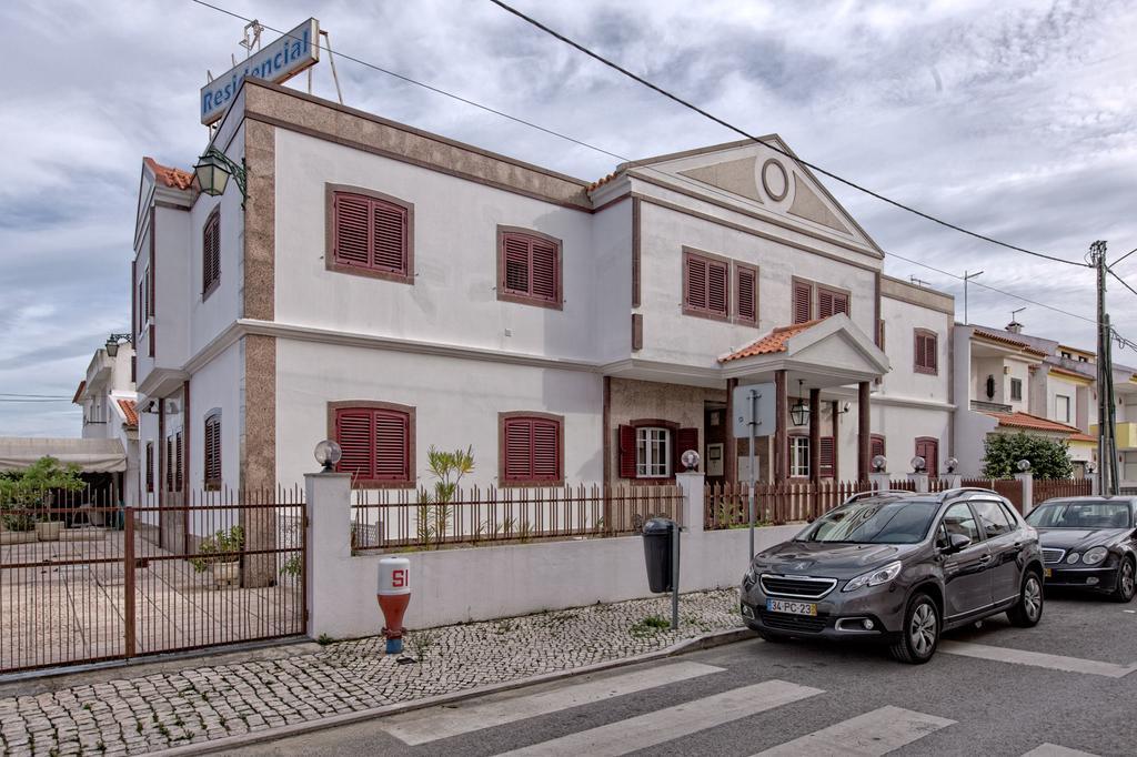 Residencial Santo Andre Barreiro (Setubal) Bagian luar foto